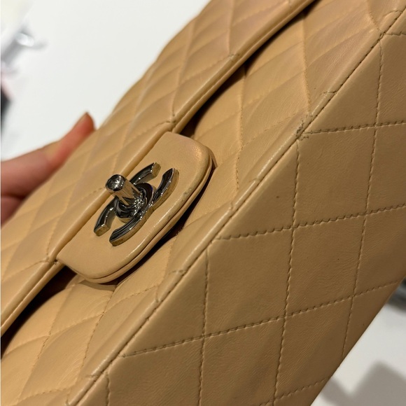 Chanel Classic Medium Flap (beige) - Picture 12 of 16